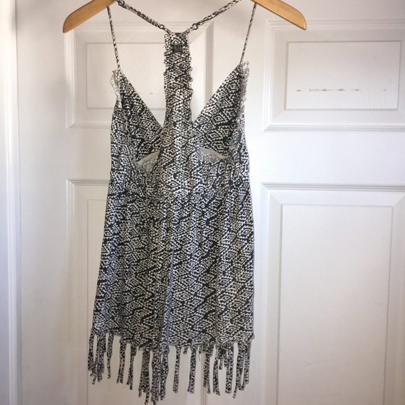 Grey & White patterns tank top - Picture 2 of 2